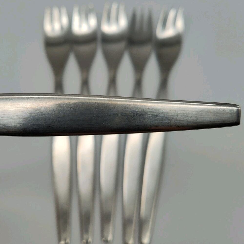 6X DF Gense FOCUS Satin 18-8 Stainless SWEDEN Flatware Dinner Forks
